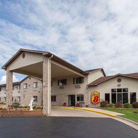 Super 8 By Wyndham Big Rapids Motell Exteriör bild