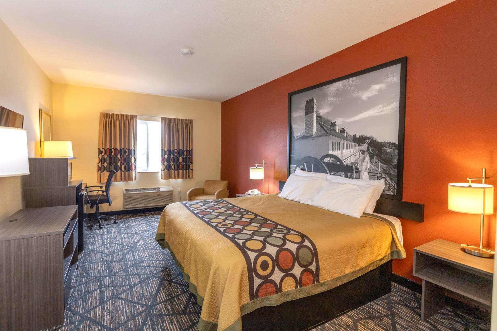 Super 8 By Wyndham Big Rapids Motell Exteriör bild