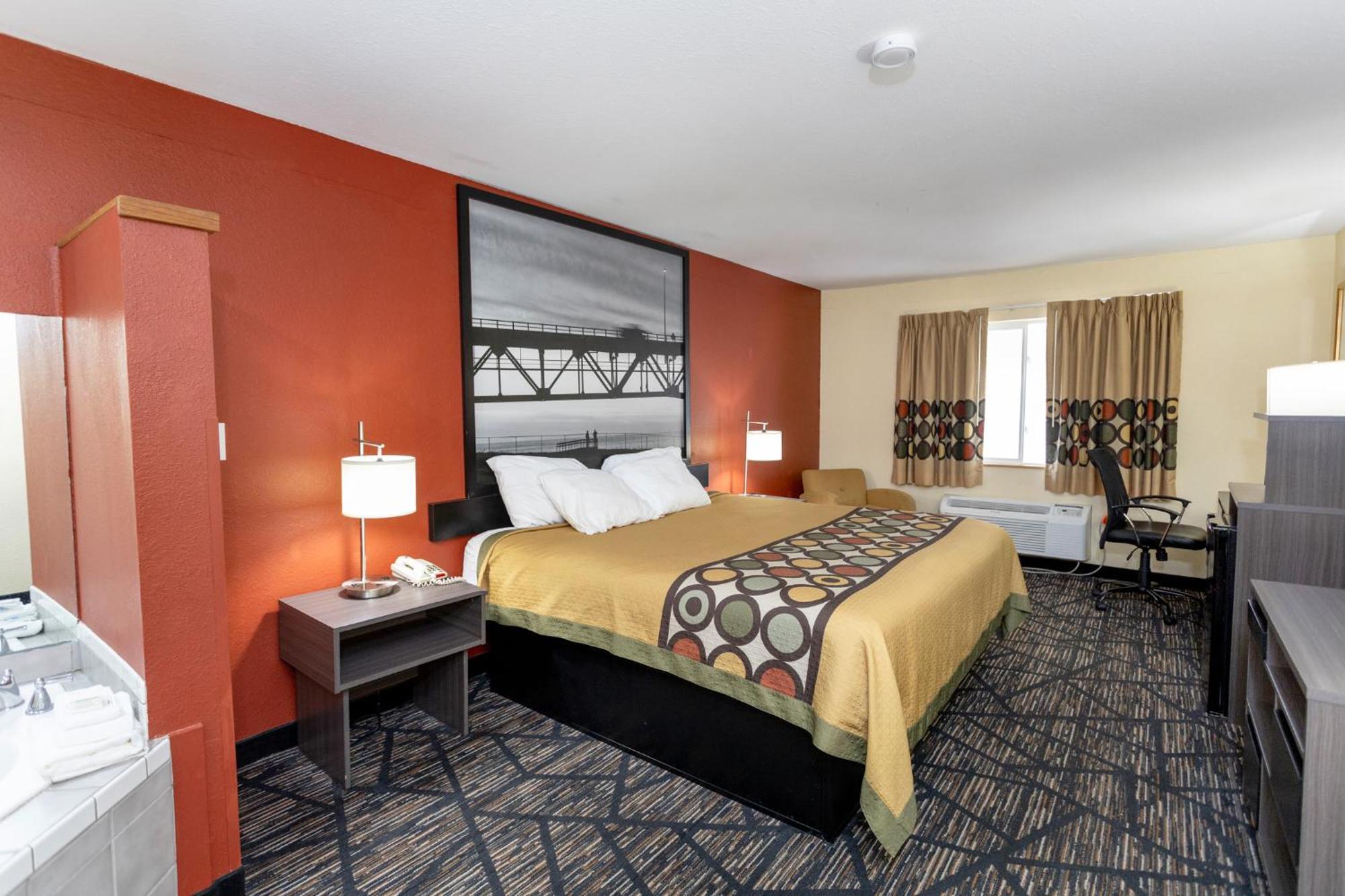 Super 8 By Wyndham Big Rapids Motell Exteriör bild